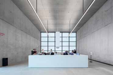 Photos © Zumtobel
Au minimalisme de l’architecture de David Chipperfield répond un choix de luminaires intégrés ou en finesse, marquant les cheminements.