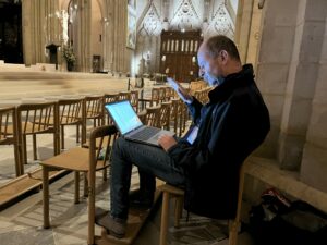 Lire la suite à propos de l’article Notre-Dame de Paris : Pourquoi avoir déporté les drivers ?